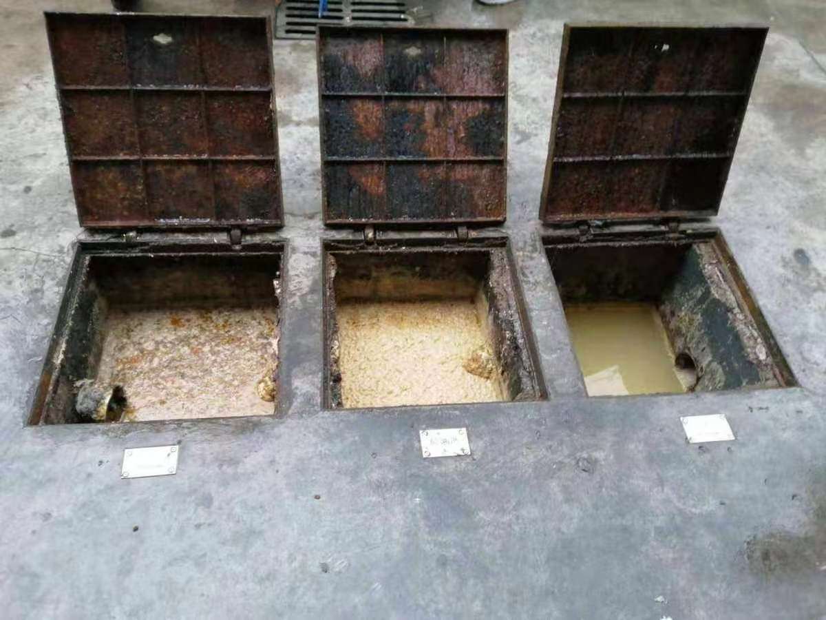 张港镇清理隔油池-污水池清掏