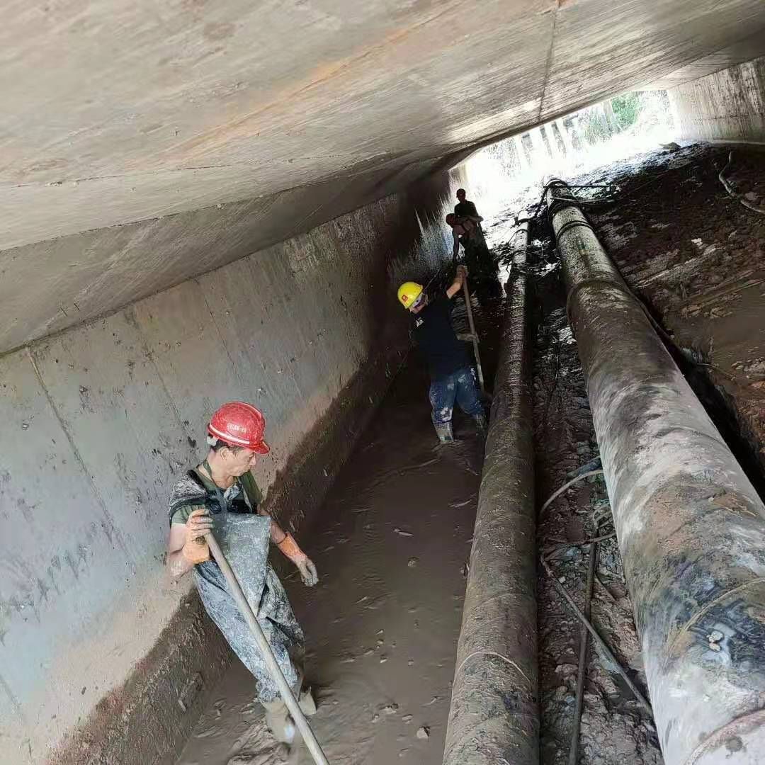 张港镇工业管道清淤